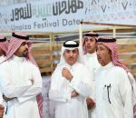 محافظ عنيزه يزور مهرجان تمور عنيزه 39