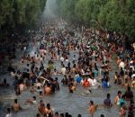 الحر يودي بحياة أكثر من 120 باكستانيا